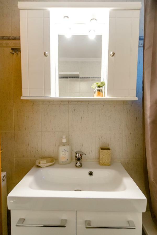 Appartement Aegean Studio By The Sea à Peraía Extérieur photo